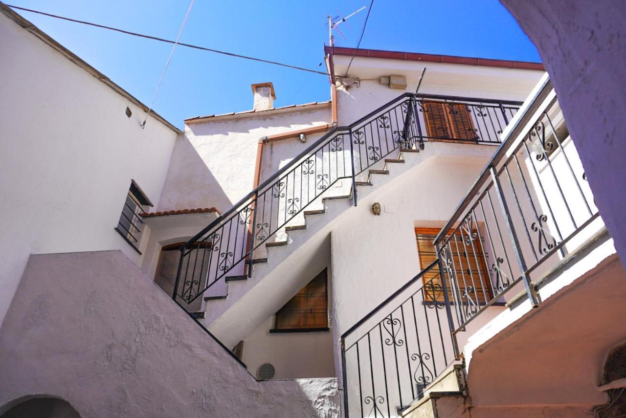 Ferienwohnung Monolocale A 50 Metri Dal Mare Celle Ligure Exterior foto